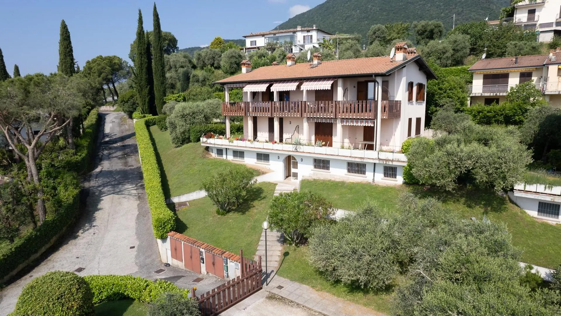 Apartment Lorry Living - Toscolano Maderno